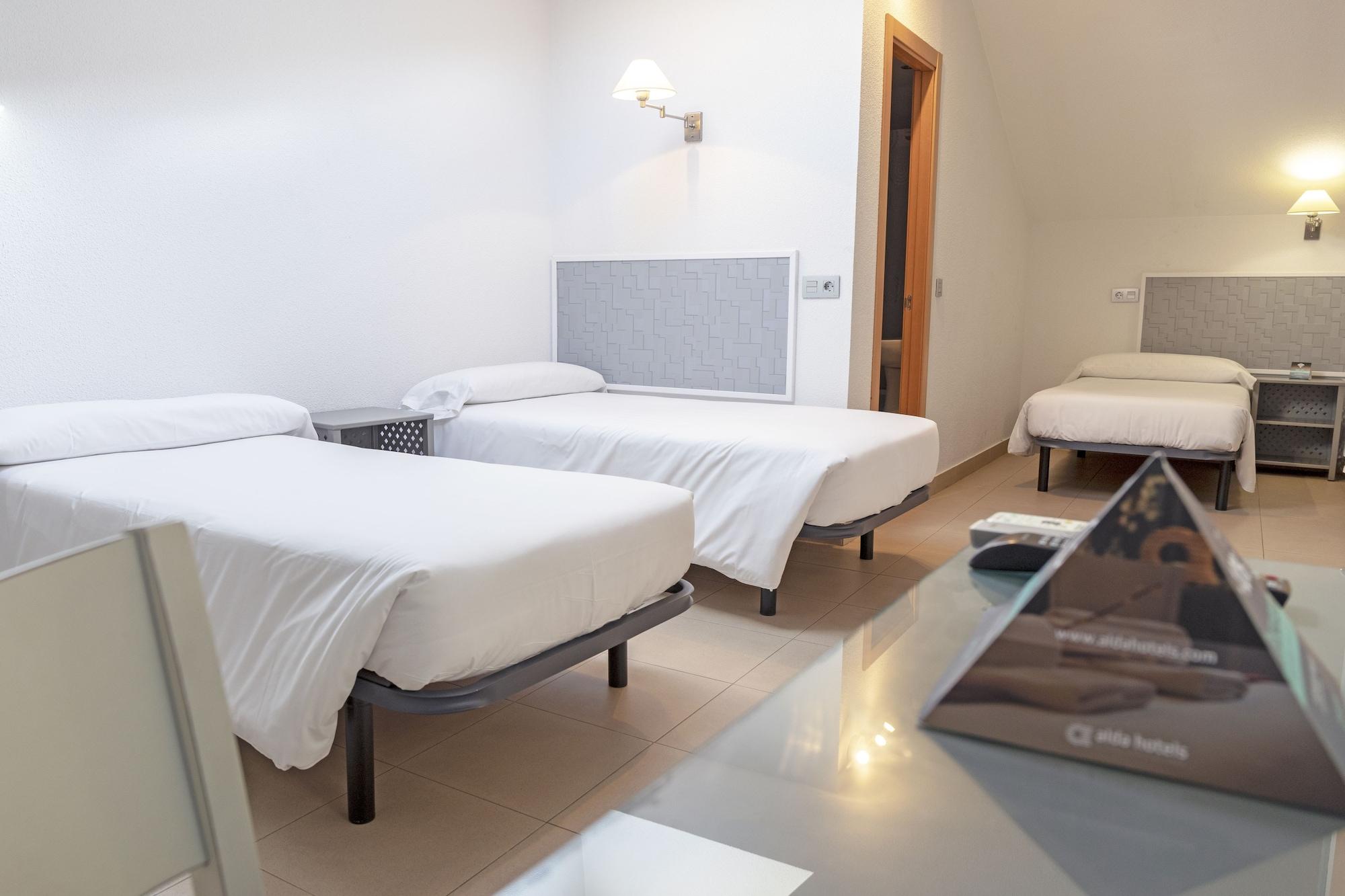 Hotel Alda Centro ปาเลนเซีย ภายนอก รูปภาพ