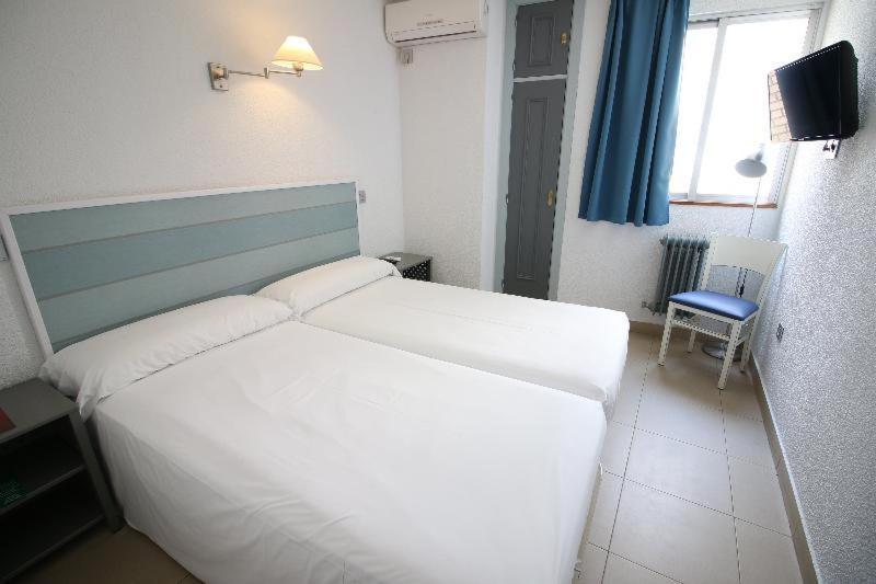 Hotel Alda Centro ปาเลนเซีย ห้อง รูปภาพ