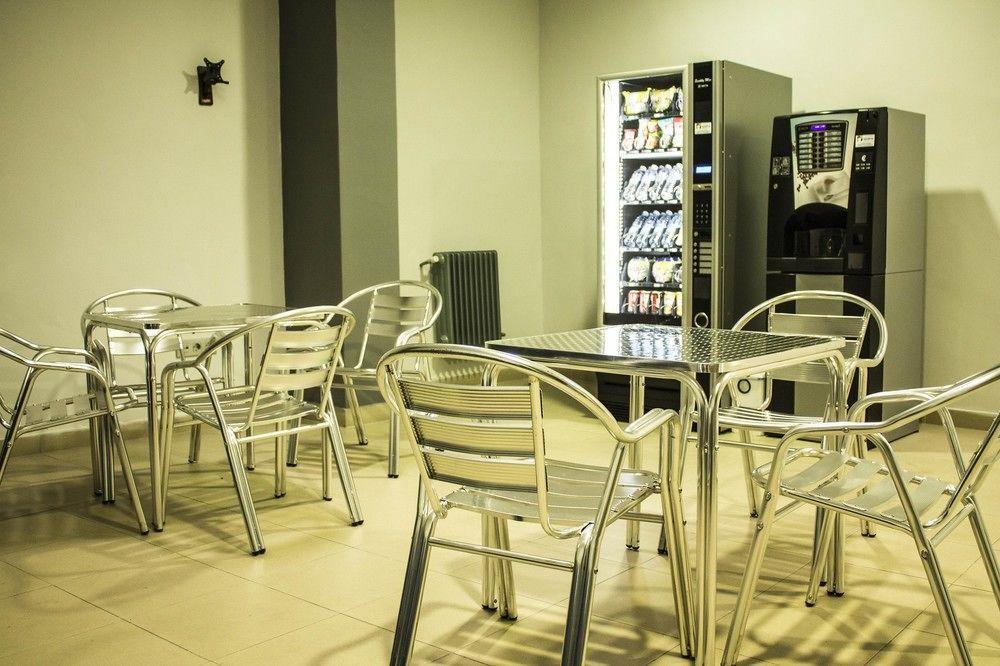 Hotel Alda Centro ปาเลนเซีย ภายนอก รูปภาพ