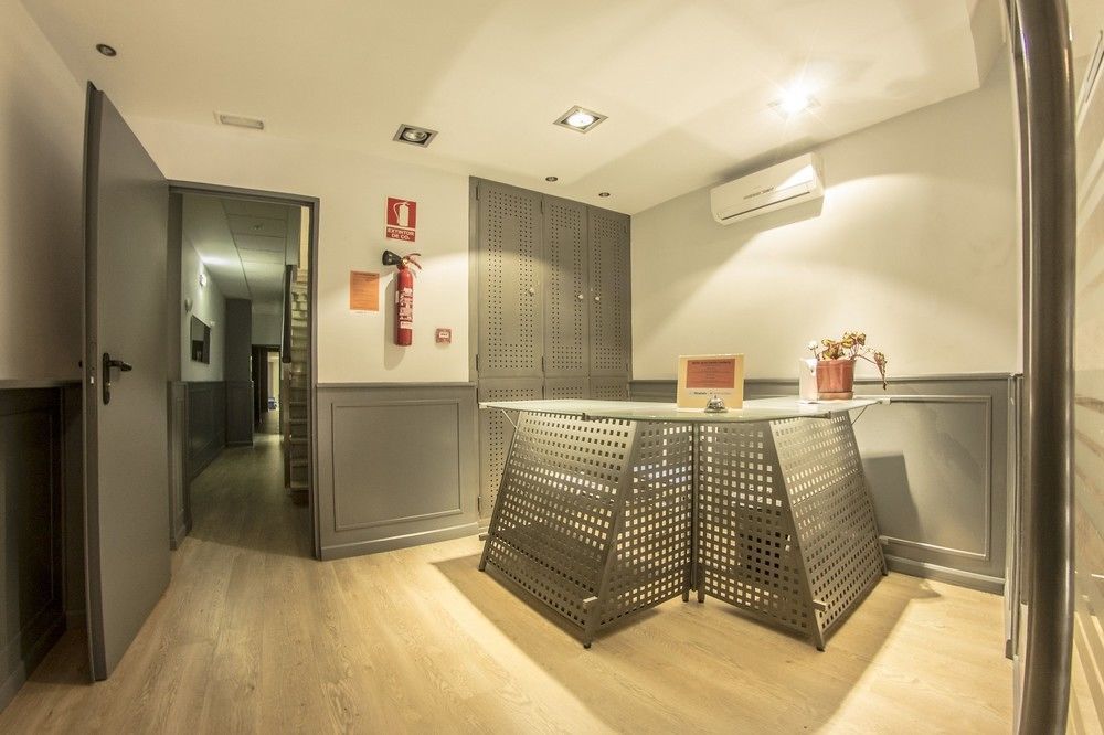 Hotel Alda Centro ปาเลนเซีย ภายนอก รูปภาพ
