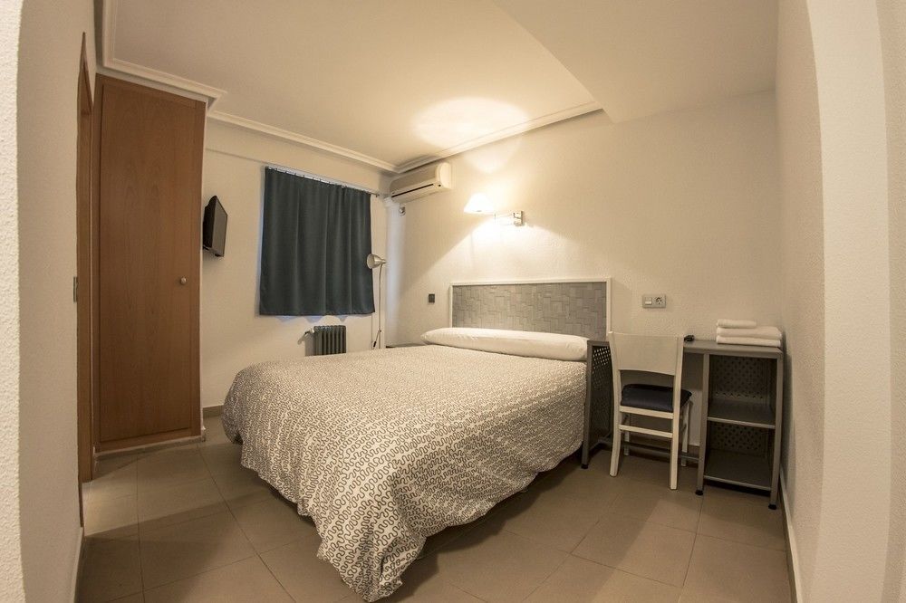 Hotel Alda Centro ปาเลนเซีย ภายนอก รูปภาพ
