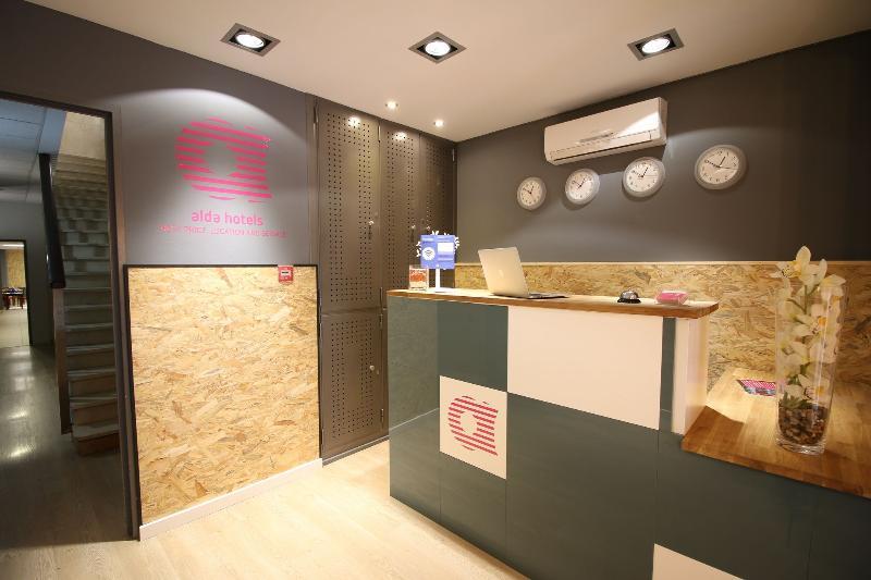 Hotel Alda Centro ปาเลนเซีย ภายนอก รูปภาพ